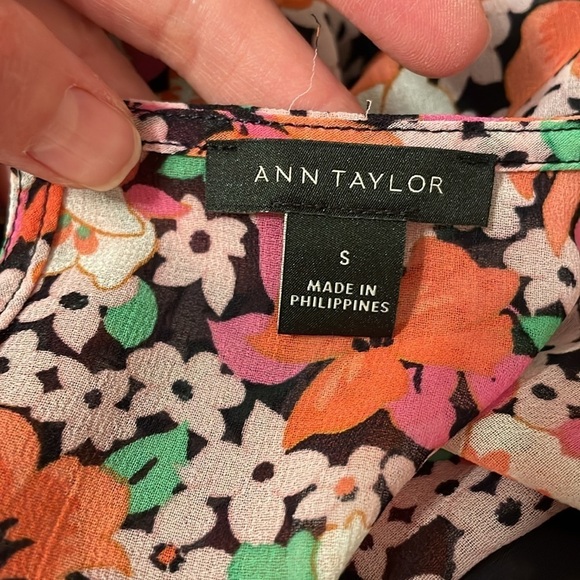 Ann Taylor Blouse Women’s Small Pink Orange Black Babydoll Sheer Floral Overlay - Picture 5 of 10
